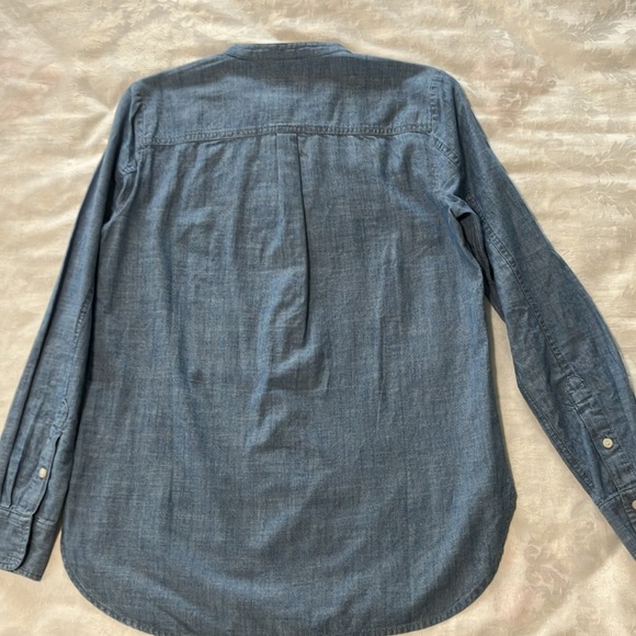 J Crew NWT Chambray Shirt with Pintucking - Picture 5 of 7